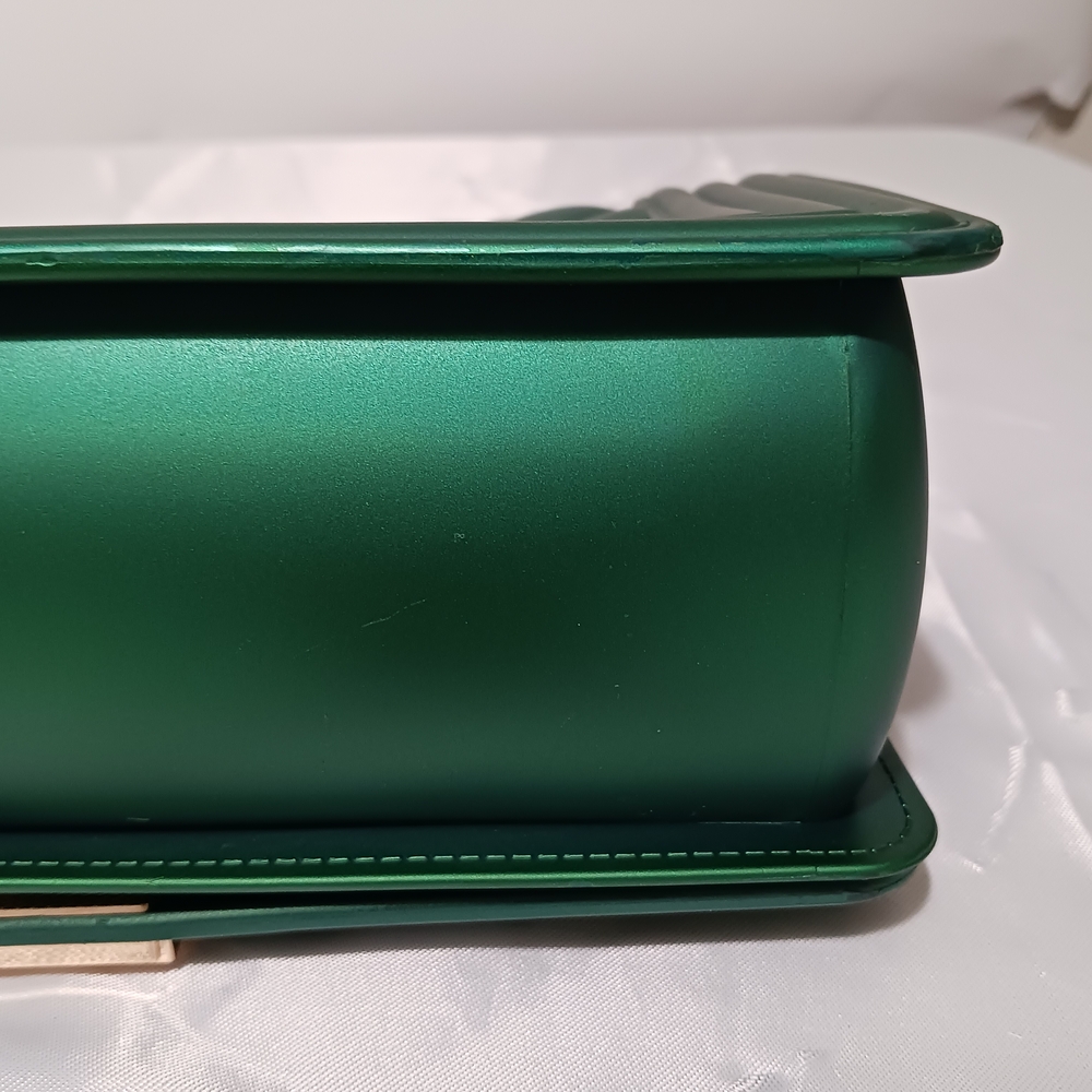 Elegant Emerald Green Quilted Embossed Jelly Shoulder Bag - Picture 12 of 12